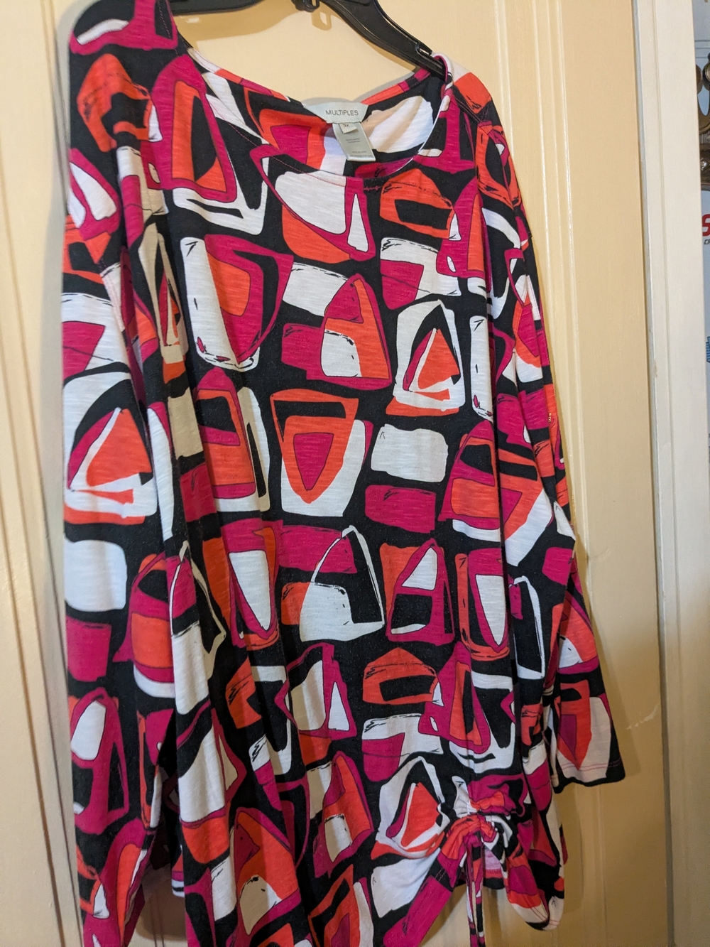 Multiples Geometric Ruched Hem Skirt in Black, Pink & Orange